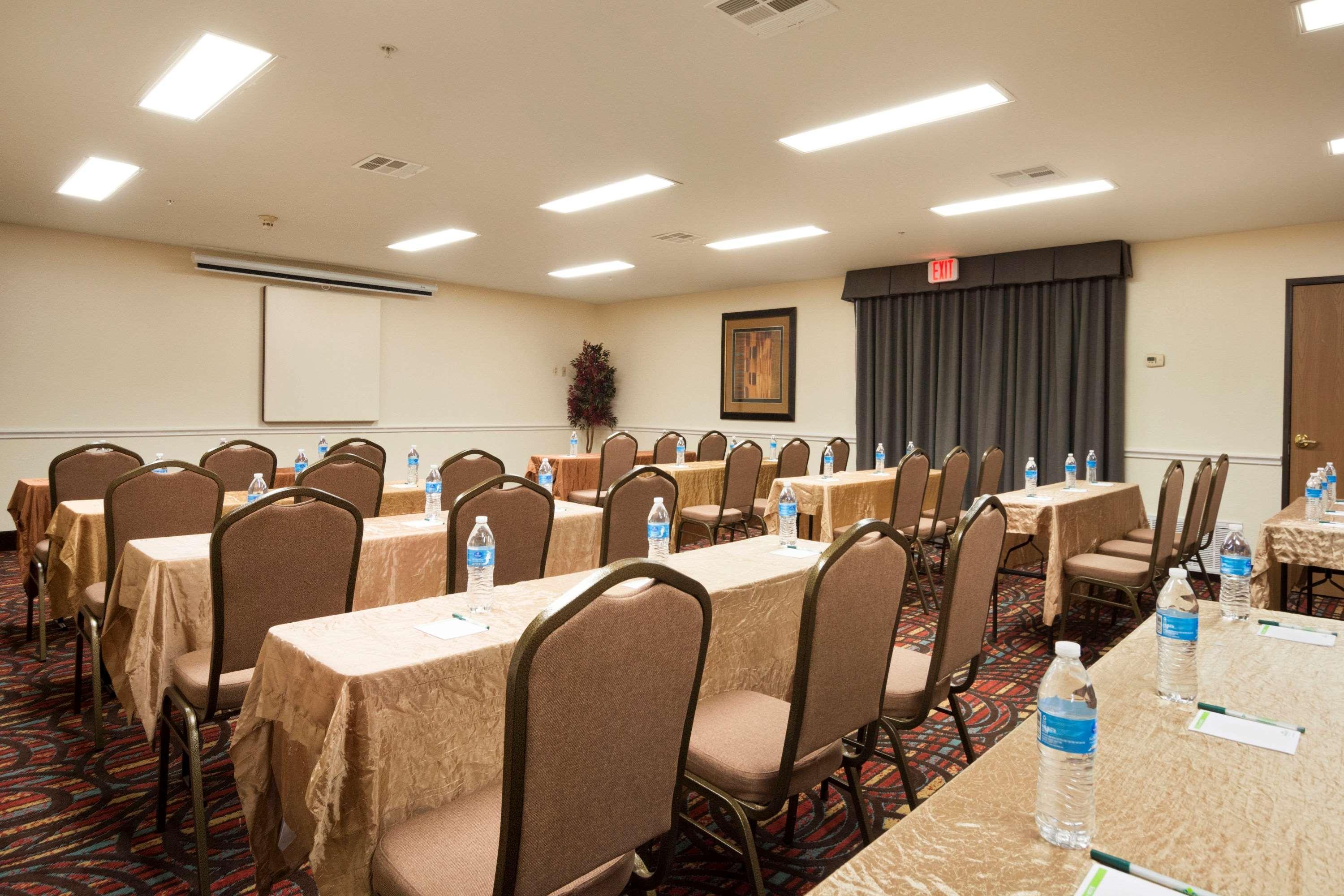 Wingate By Wyndham San Marcos Hotel Exterior photo