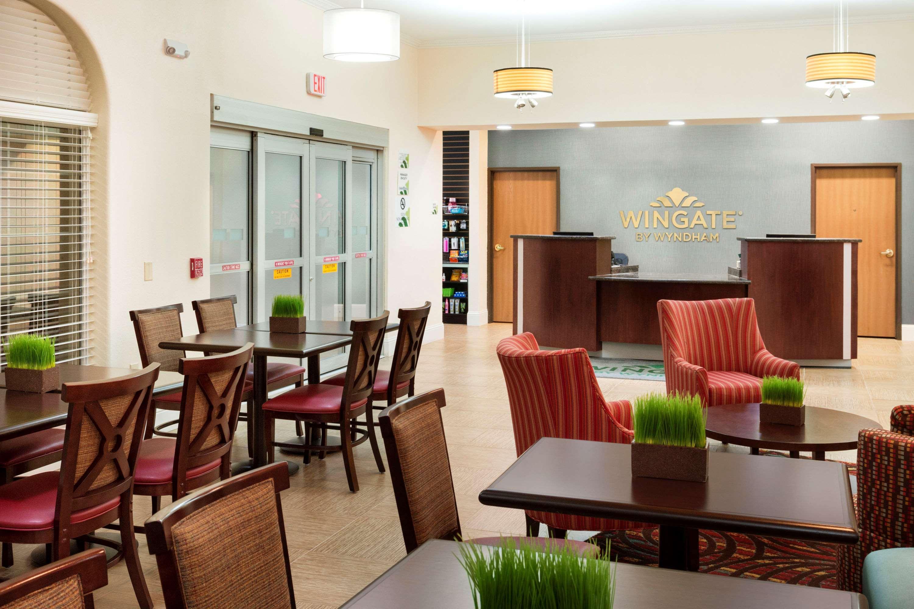 Wingate By Wyndham San Marcos Hotel Exterior photo