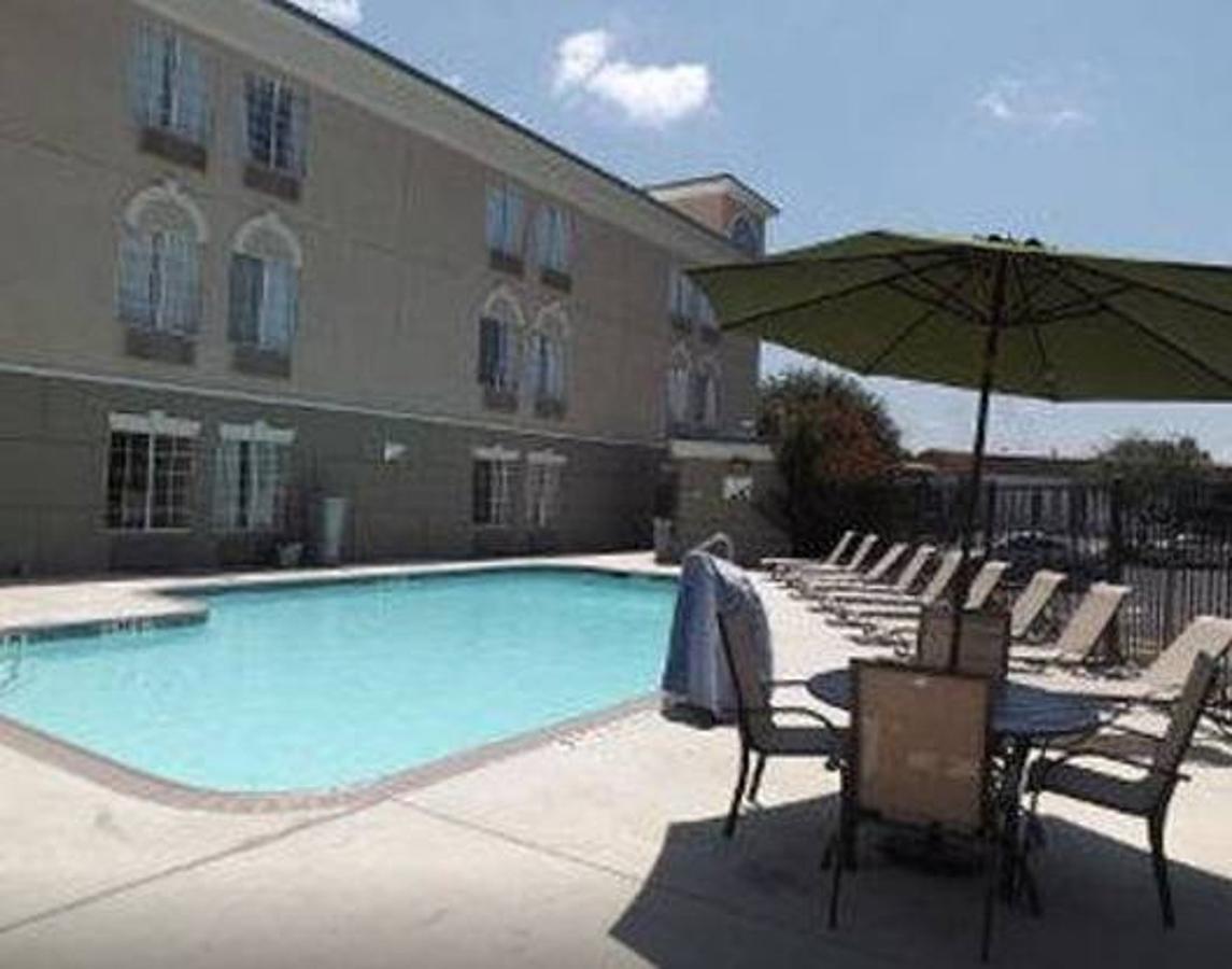 Wingate By Wyndham San Marcos Hotel Exterior photo
